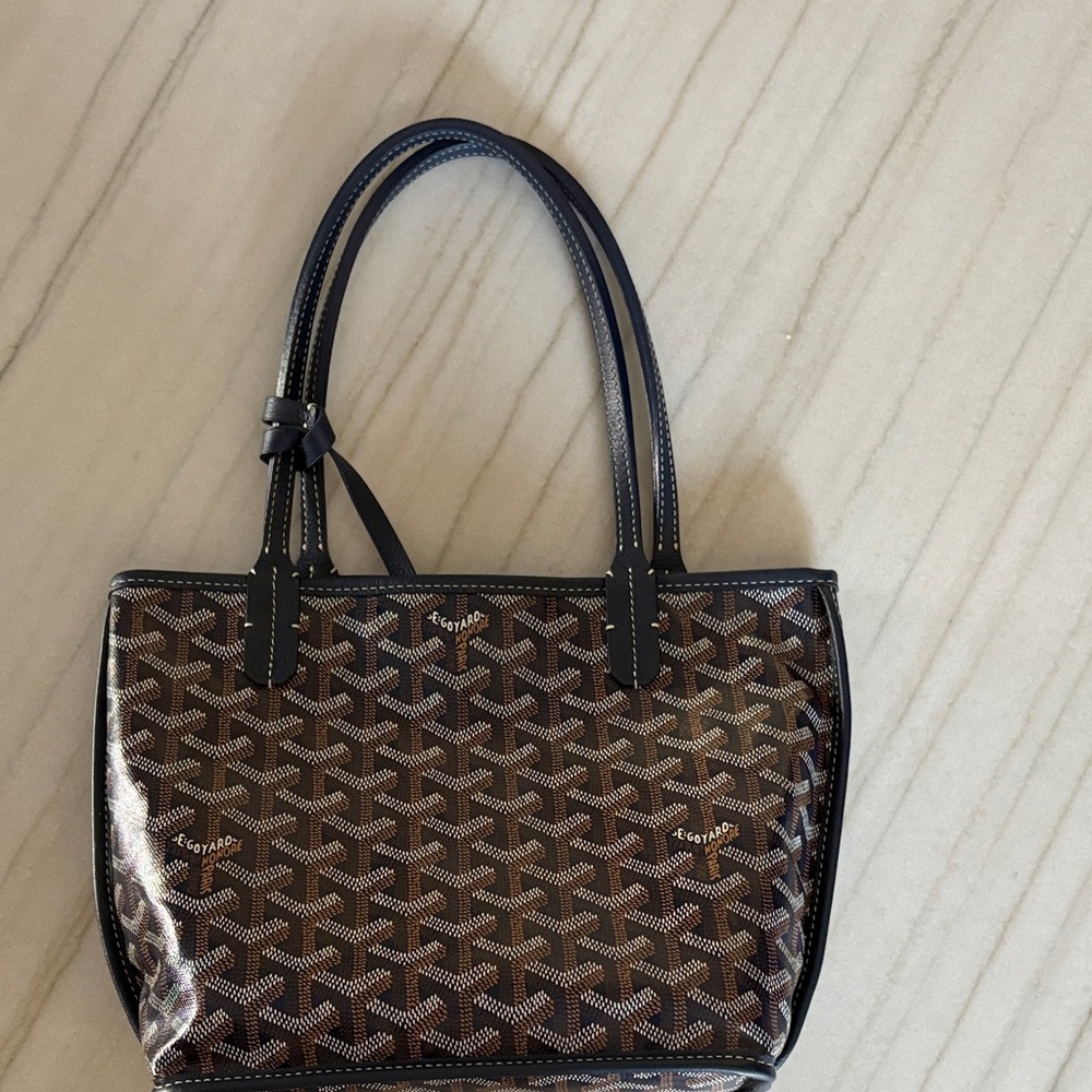 Goyard small tote in Navy
